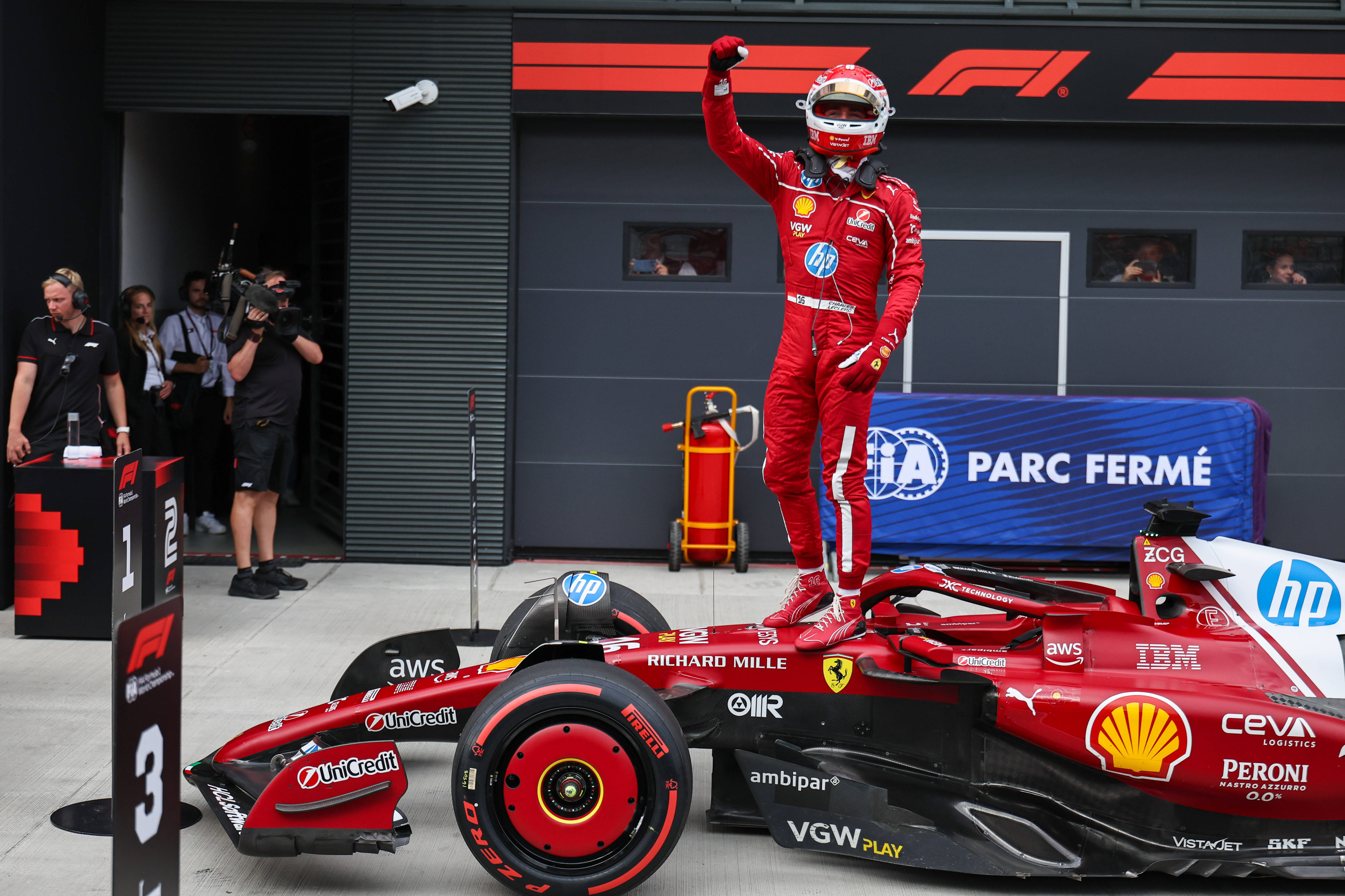 红牛二队翻盘雷诺车队，勒克莱尔扛起全队