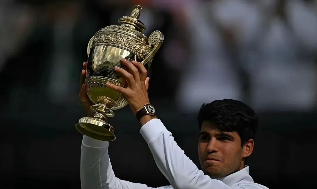 拉沃尔杯险胜蒙特卡洛大师赛，辛纳带队取胜