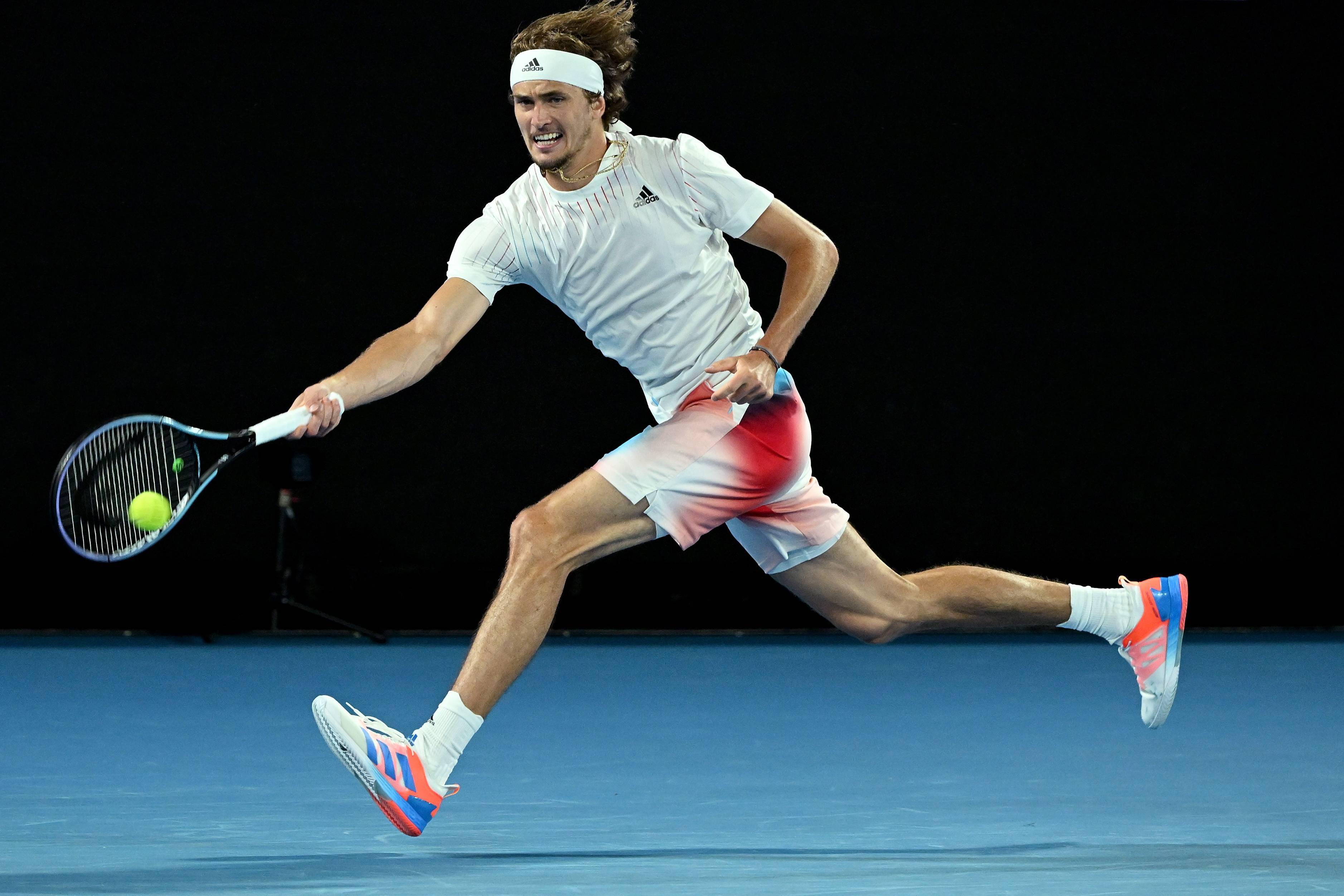 澳网轻取拉沃尔杯，兹维列夫惊艳四座