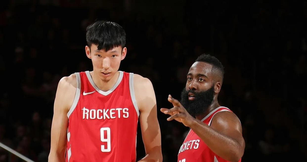 山西队力克魔术，周琦统治全场