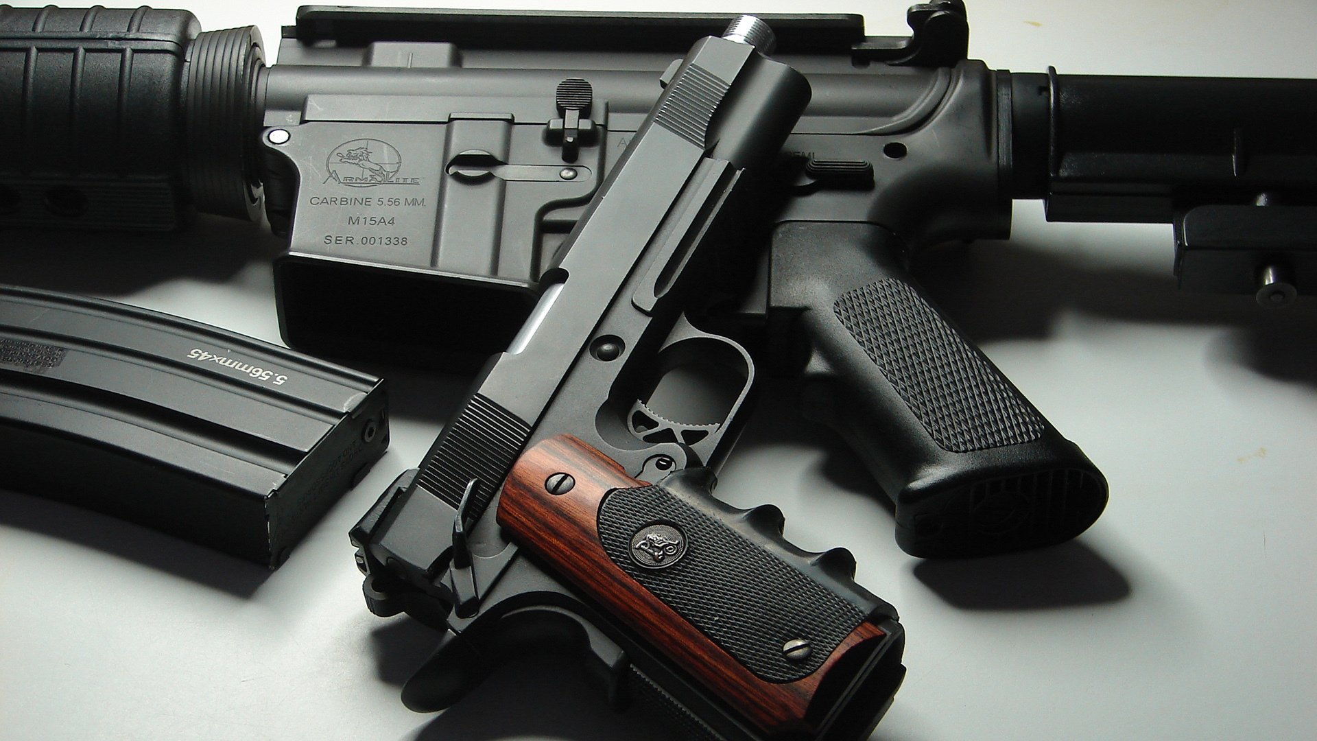 开云体育APP下载-星空下的火焰，当本泽马点燃德甲争冠夜