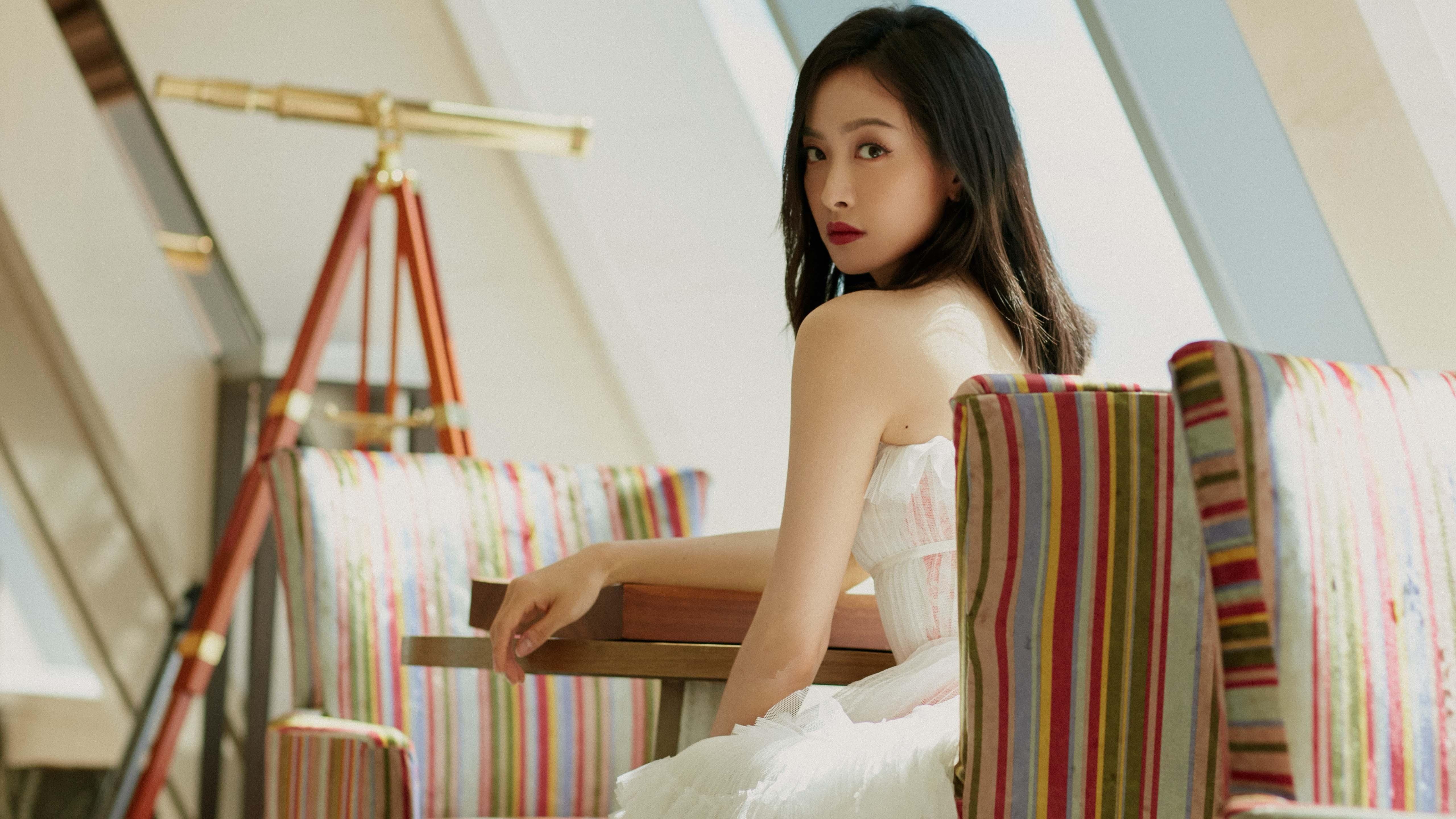 球场与赛道，迪巴拉神级演出，以F1式掌控力爆冷击沉那不勒斯