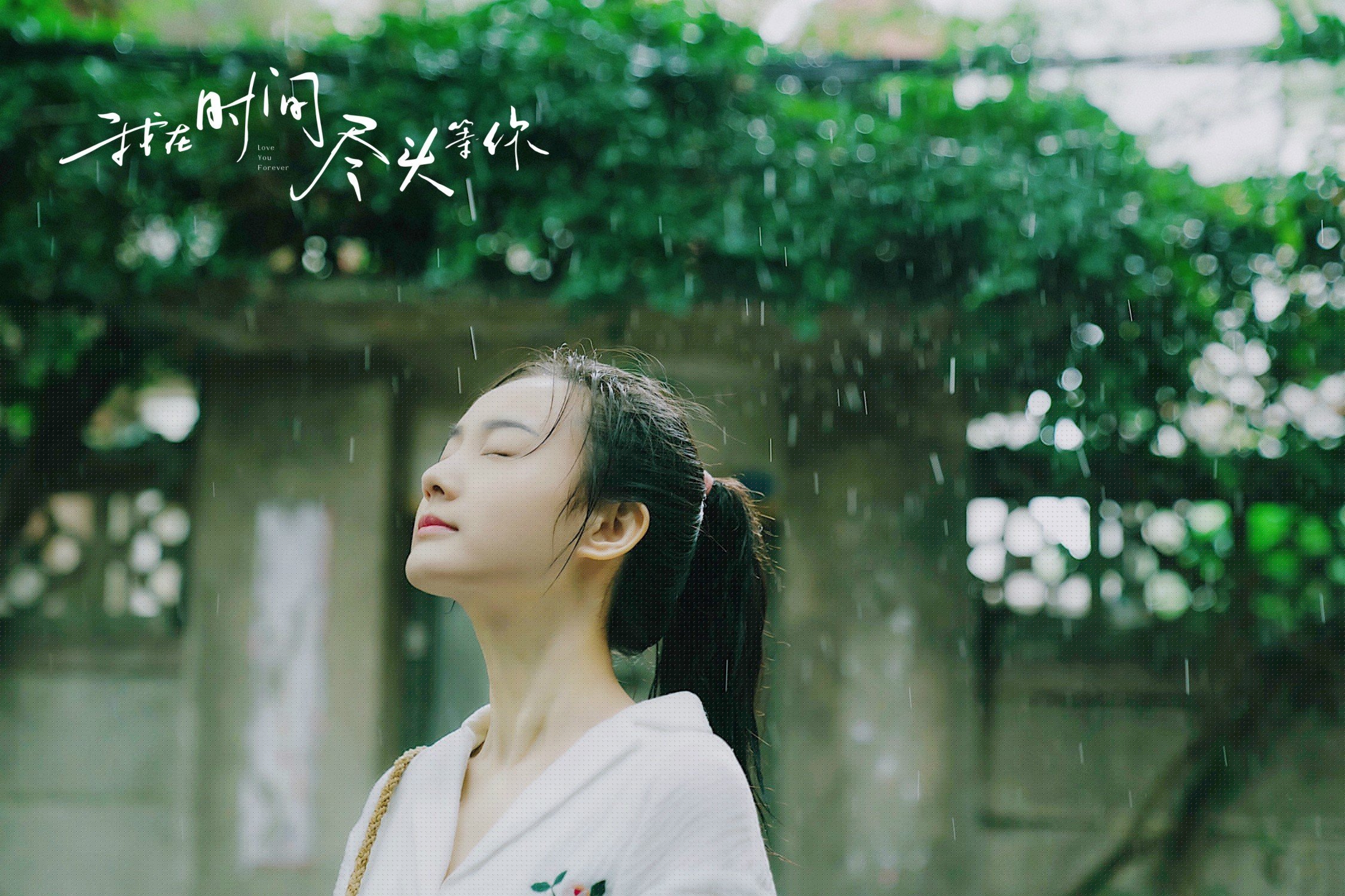 友谊赛的深夜，足球的两种哲学