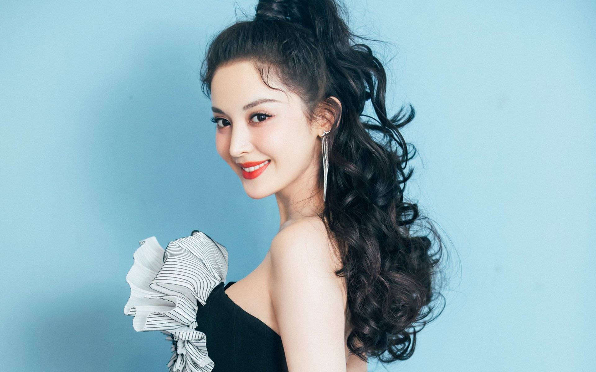 北境风暴与南美传奇,美加墨世界杯焦点战,墨西哥横扫芬兰,梅西带队书写唯一性胜利